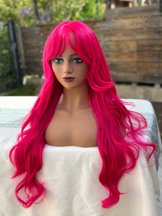 Perruque Synthétique Longue Ondulée Rose Fuchsia Avec Frange