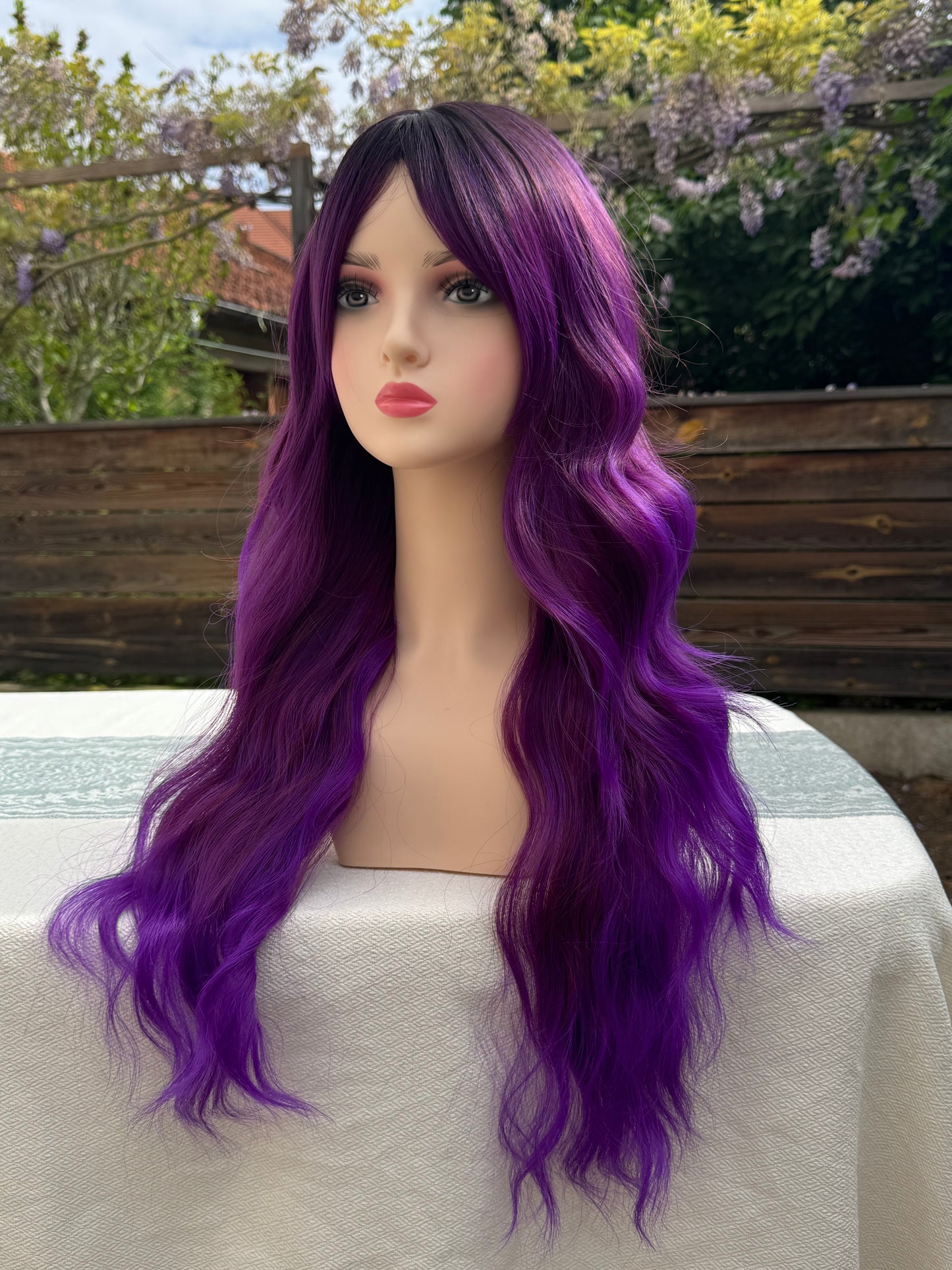 Long Blonde Synthetic Wig - Product to duplicate