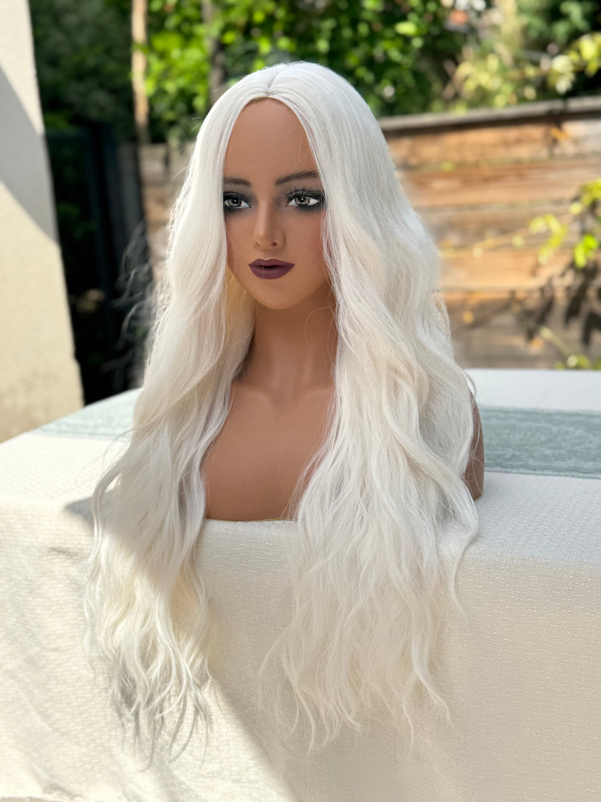 Long Blonde Synthetic Wig - Product to duplicate