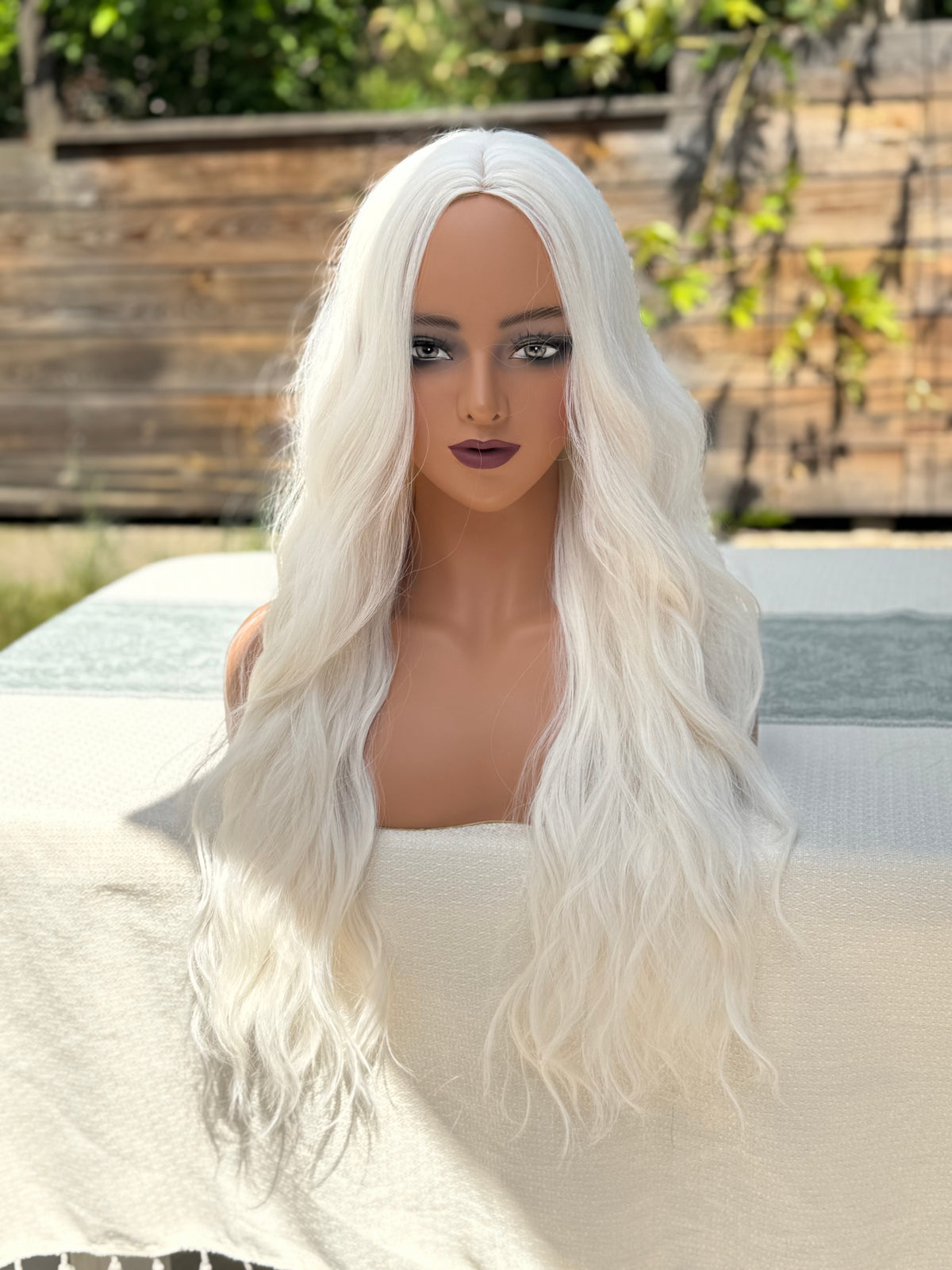 Long Blonde Synthetic Wig - Product to duplicate